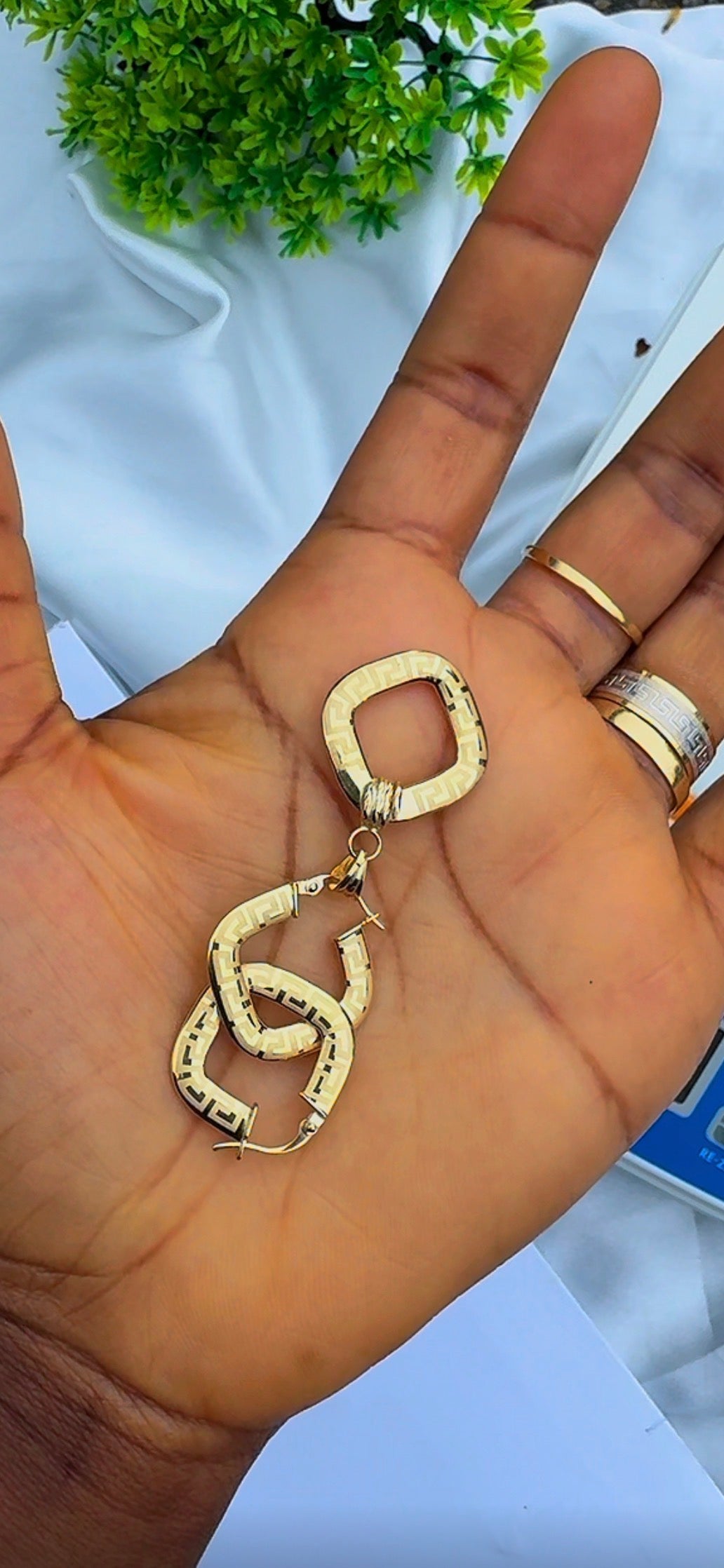 Degarh 18Karat Solid Gold Hoop Earrings & Pendant Jewellery Set
