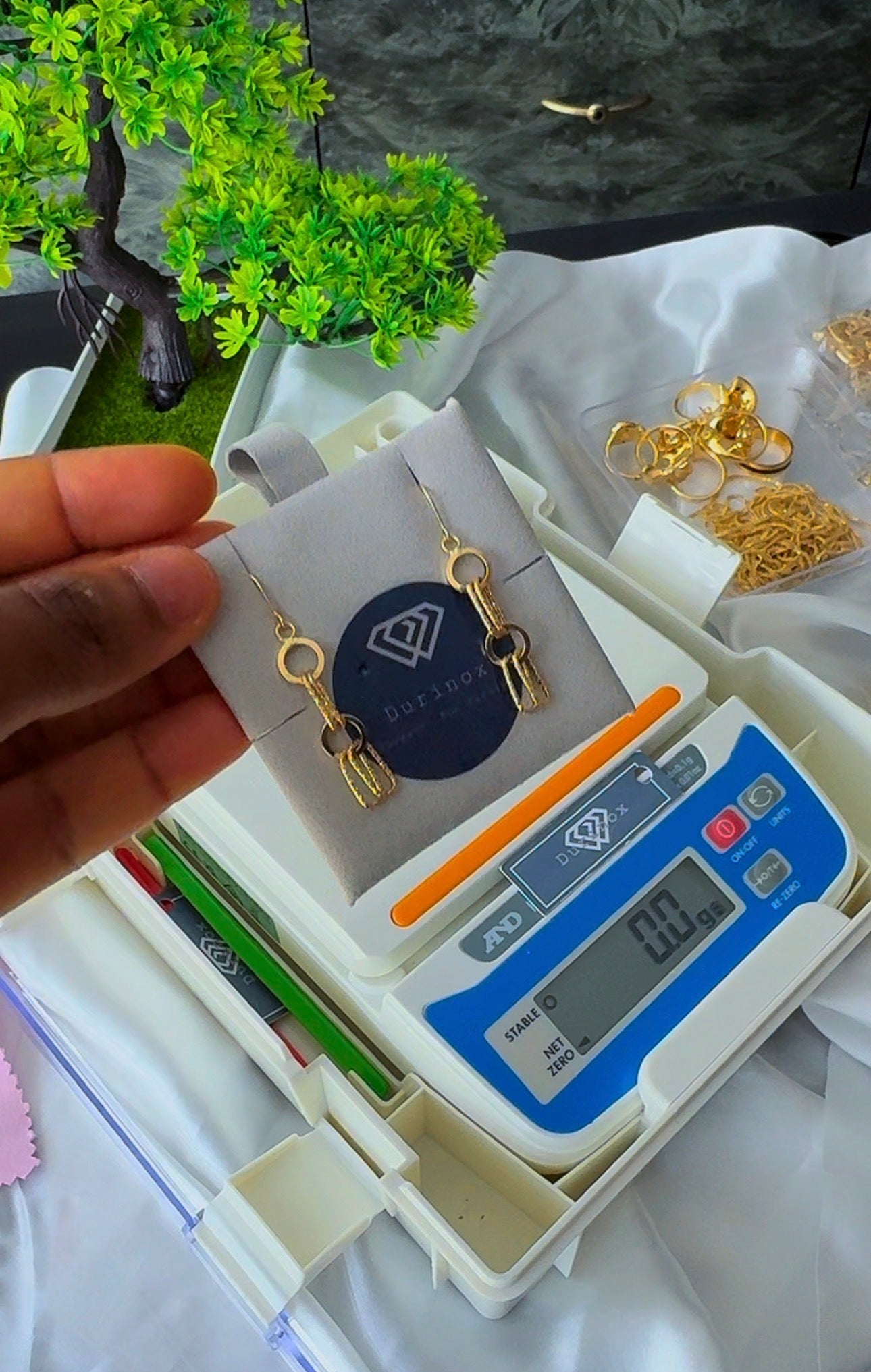 18ct Real Gold Drop Earrings | 1.1g