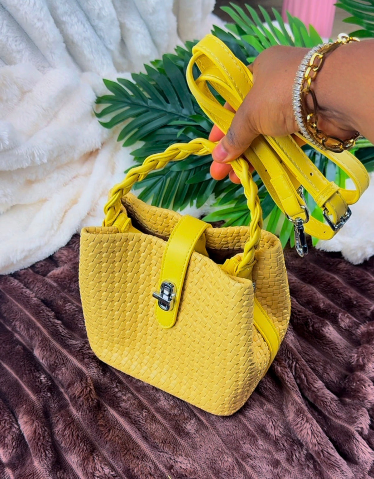 Yellow Woven Shoulder Bag | LARYZ Everyday 053 | Medium