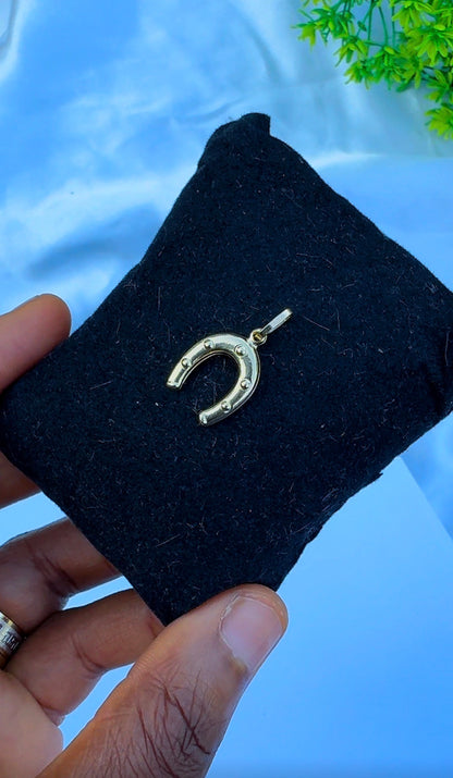 18K Solid Gold Horseshoe Pendant | Lucky Gold Charm Necklace Pendant | 0.9g Genuine Gold