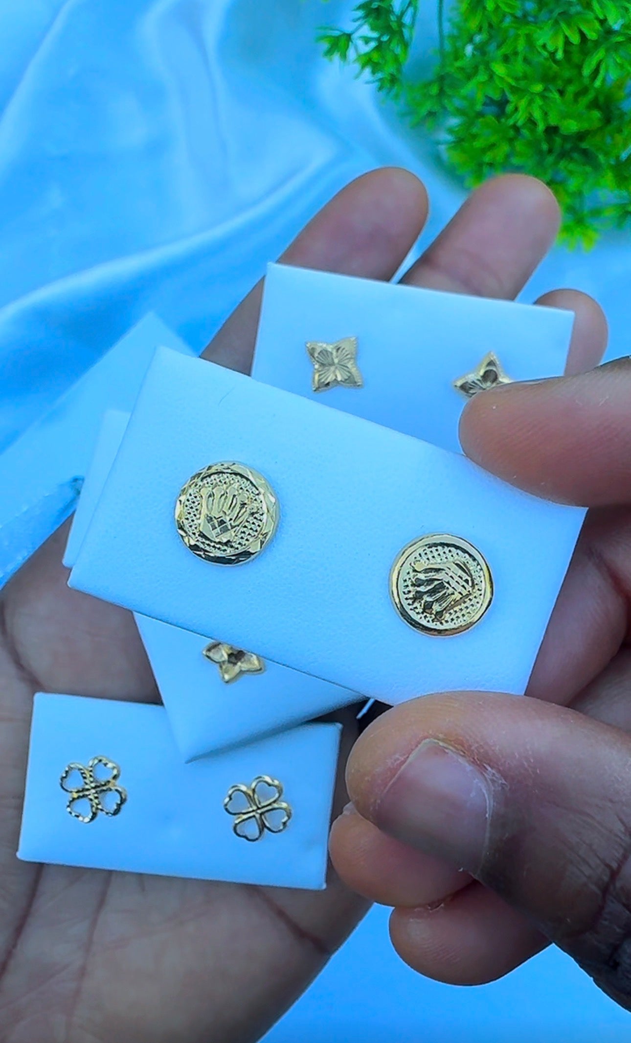 18 Karat Solid Gold Screw Stud Earrings