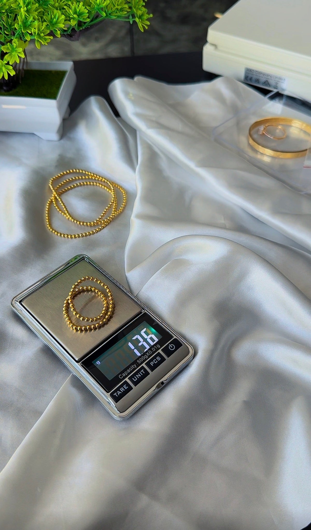 18K Solid Gold Stretchable Bangle (Shiny) | 0.9g & 1.3g | Small to Medium Wrists