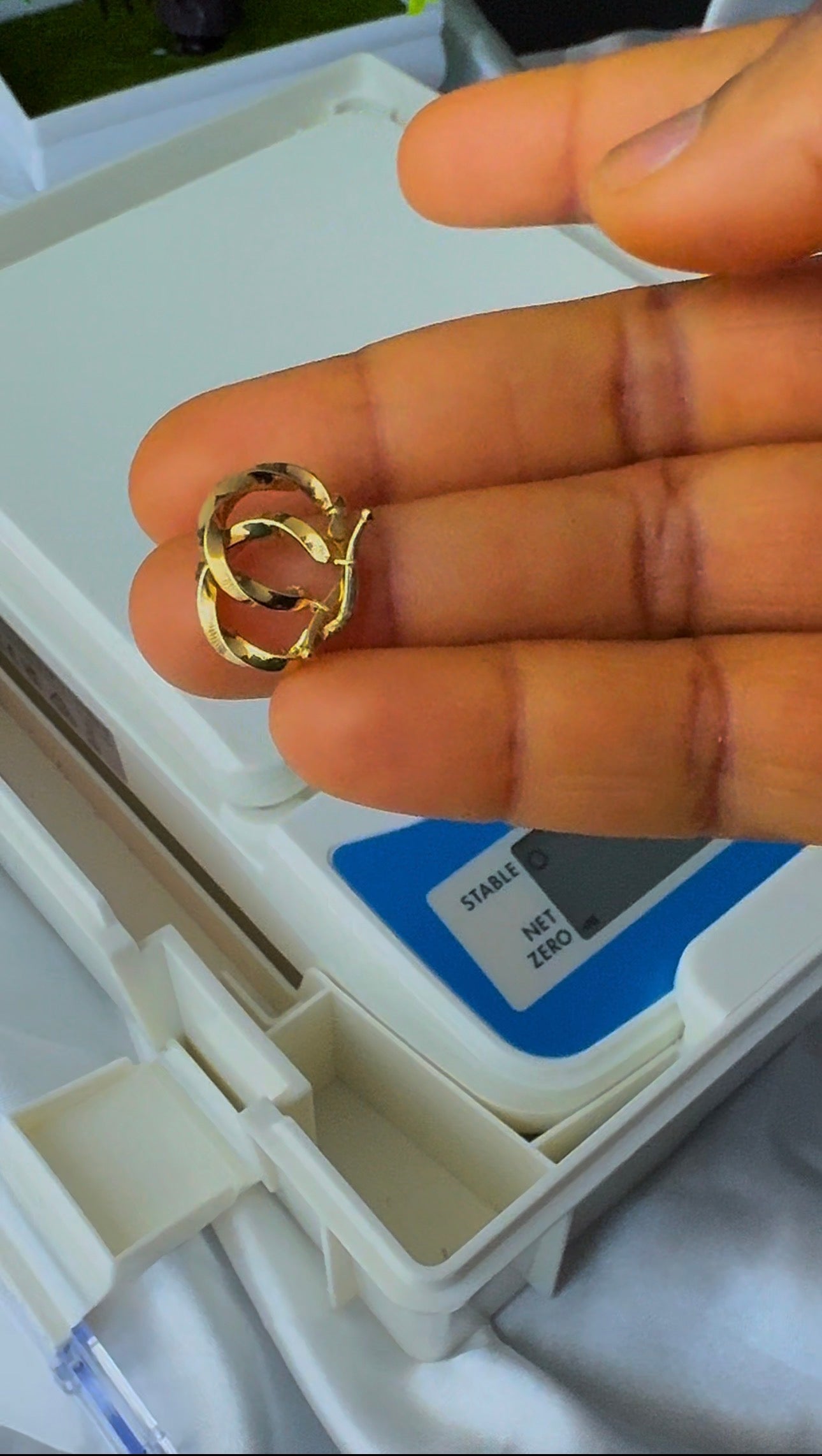 Defan 18ct Solid Gold Hoop Earrings (Small; 1cm)
