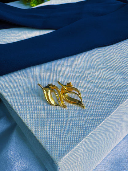 Degard 18 Karat Gold Stripe Stud Earrings