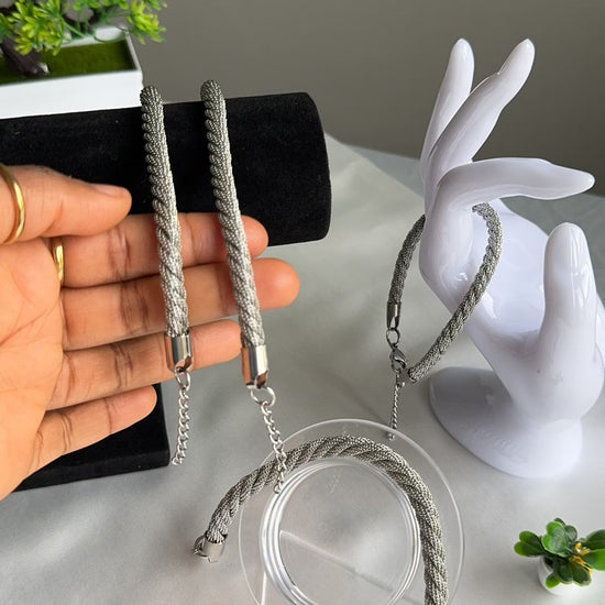 Non-tarnish stainless steel bracelets and jewellery store