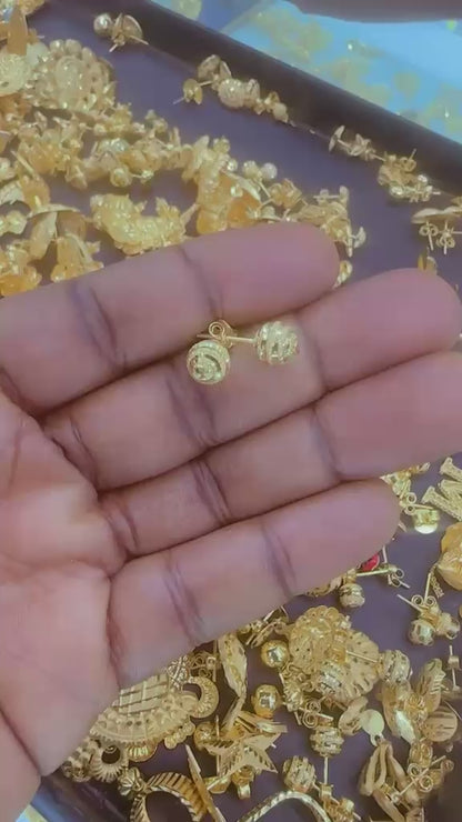21 Karat Solid Gold Ball Stud Earrings | 1.8g & 2.0g | 3 Different Designs