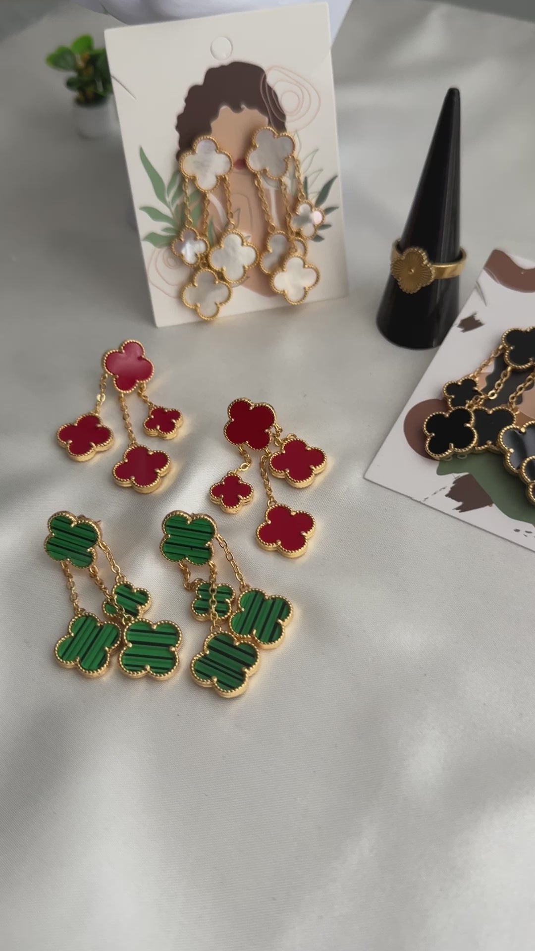 Video Demo | Dera Lightweight Colourful Clover Earrings