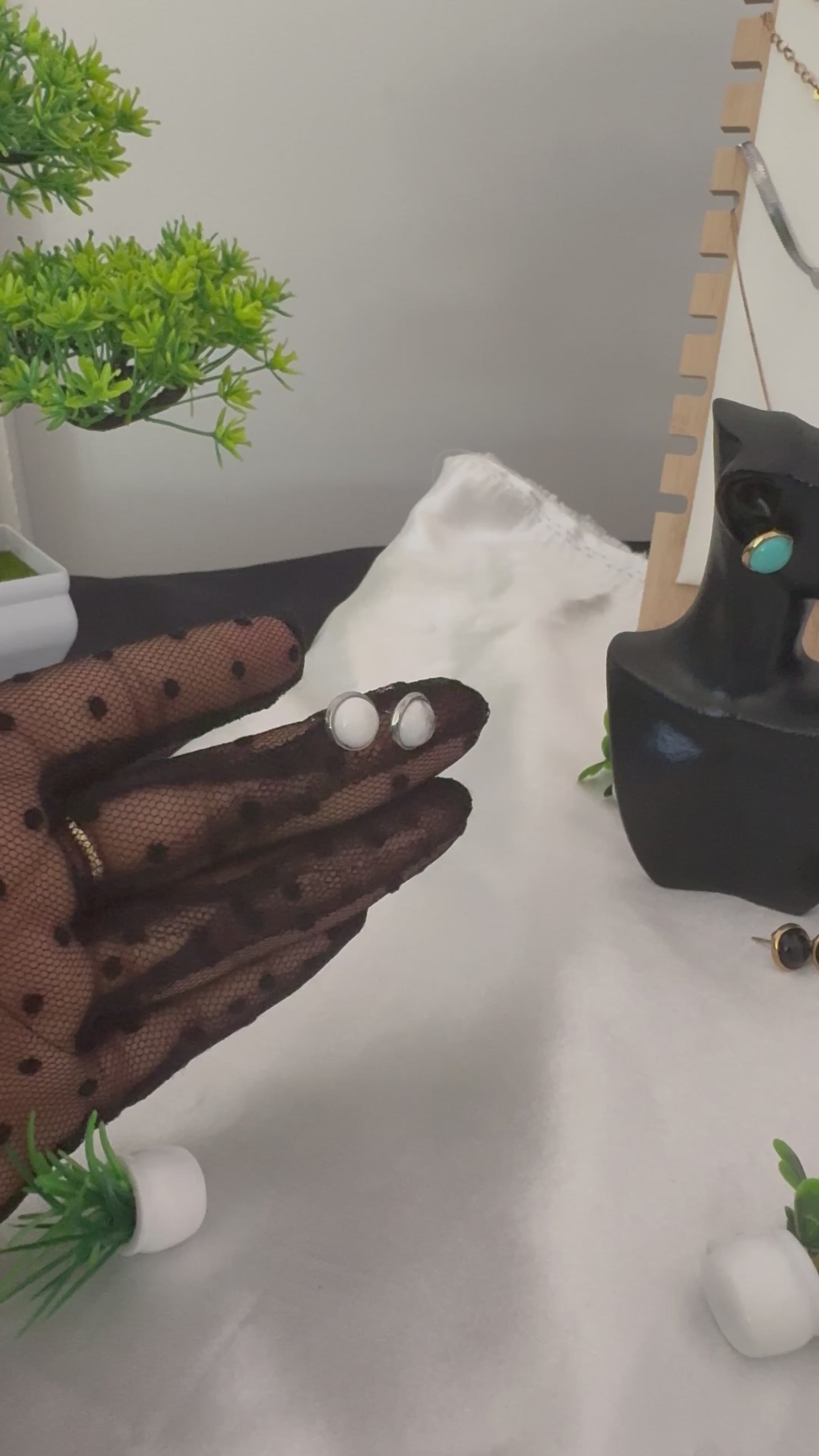 Video Demo | Deea Earrings
