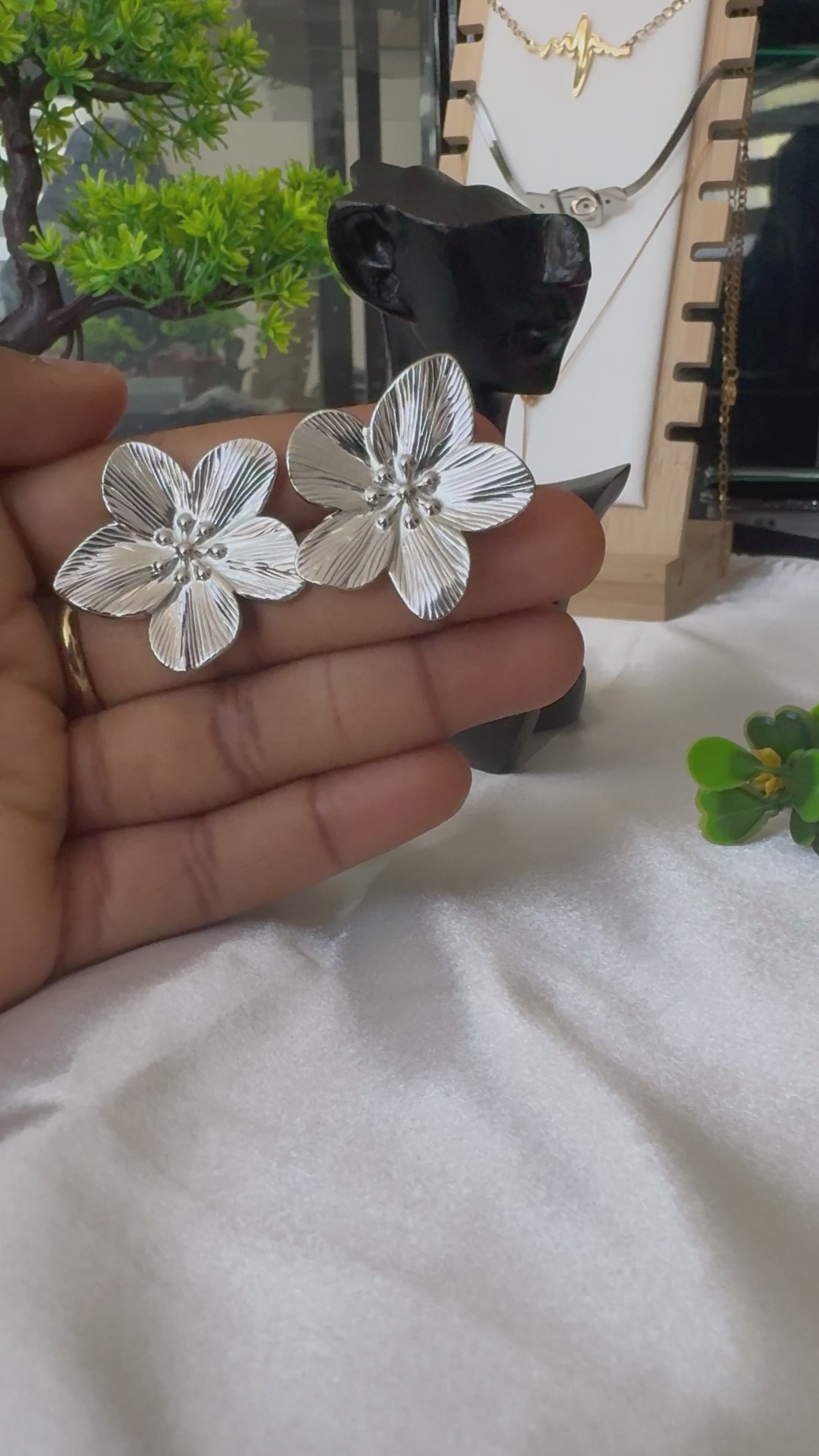 Video Demo | Order Dema Stainless Steel Jewellery